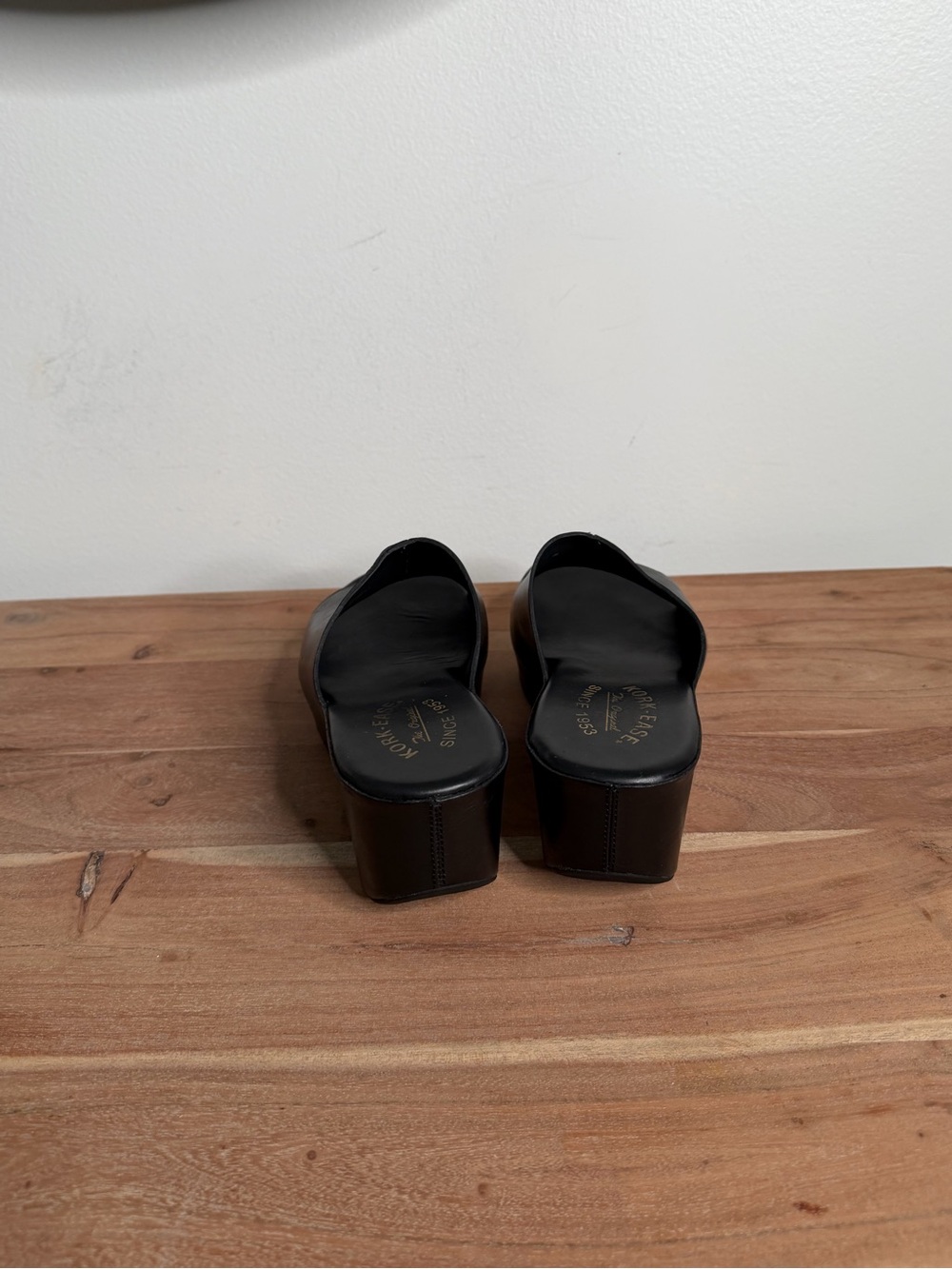 Kork-Ease Black Leather Platform Mule - Picture 4 of 5